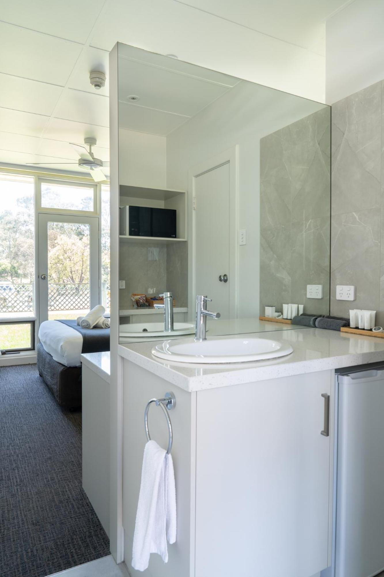 Naracoorte Hotel Motel Екстериор снимка