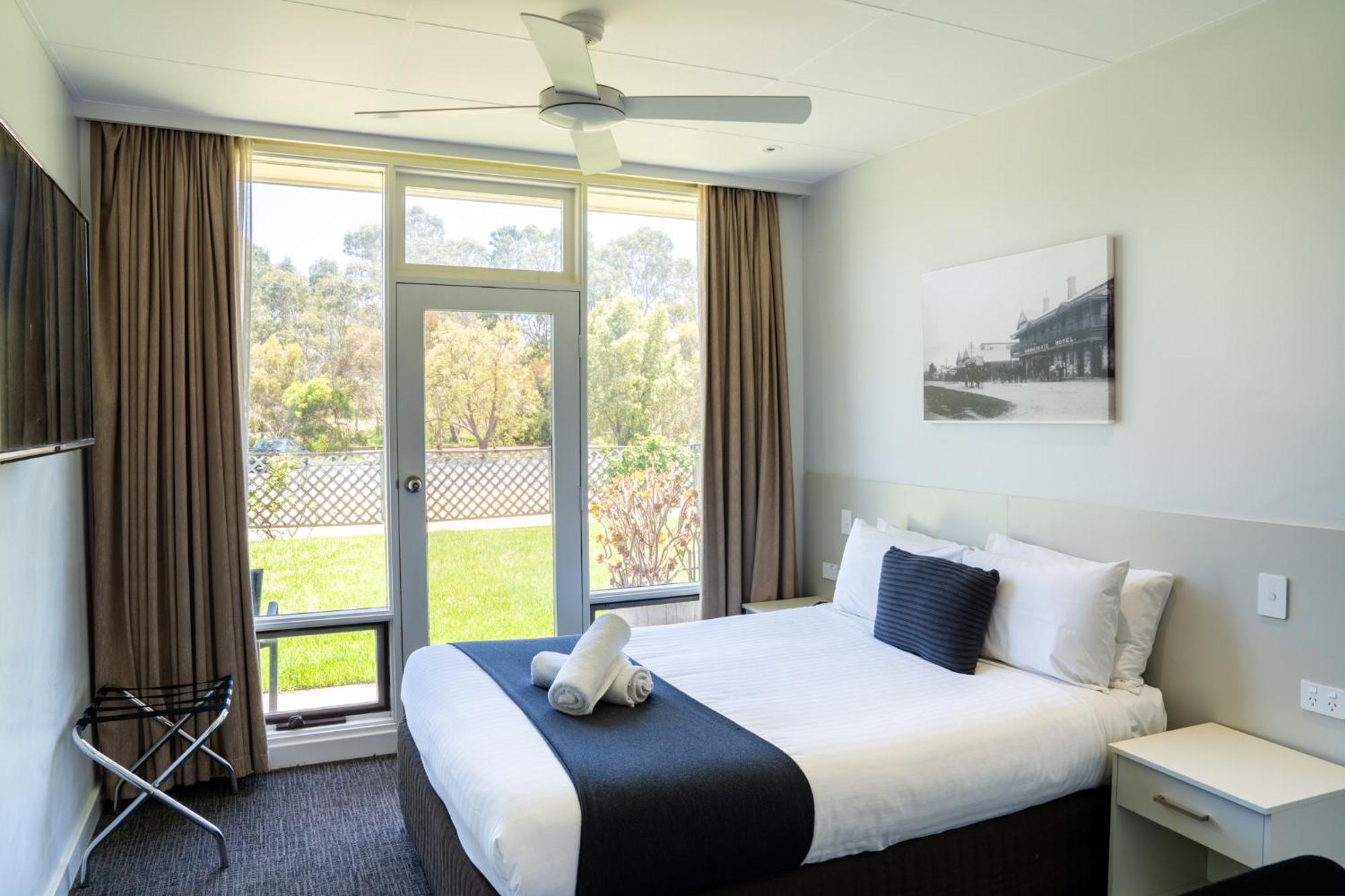 Naracoorte Hotel Motel Екстериор снимка